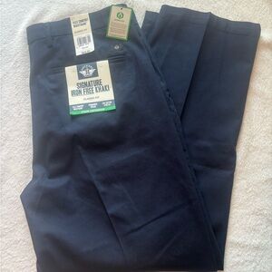 Dockers Men's Dark Blue Signature Iron Free Khaki Pants NWT